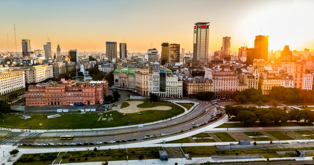 Iran Conflict Exposes Divergent Global Energy Transition Paths, Challenging Uniform Climate Strategies