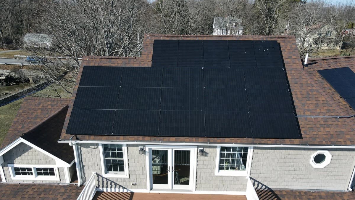 Rhode Island Solar Company Offers Bundled Roof Replacement and Solar Installation with $0 Down