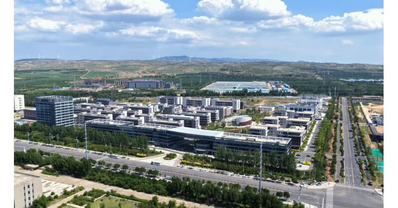 Hohhot Pioneers Green Computing Power with Wind-Solar Synergy